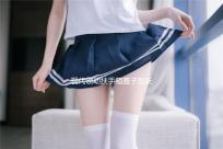 現(xiàn)代領(lǐng)動扶手箱蓋子加長領(lǐng)動汽車中央儲物盒改裝高配滑動伸縮配件